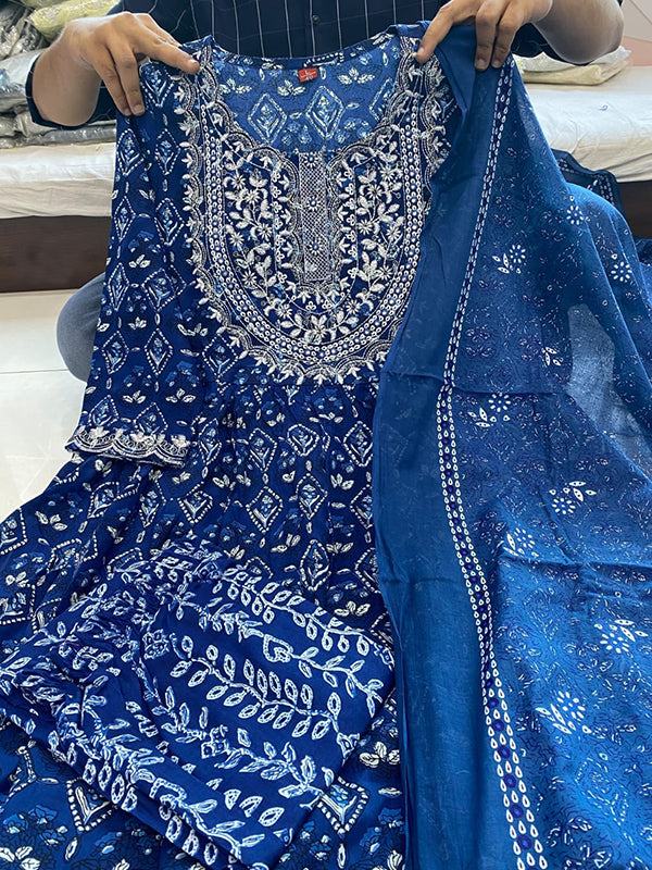 Blue Naira Embroidered Kurti With Pant & Dupatta