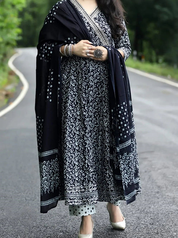 Black Cotton Naira Printed Kurti With Pant & Dupatta